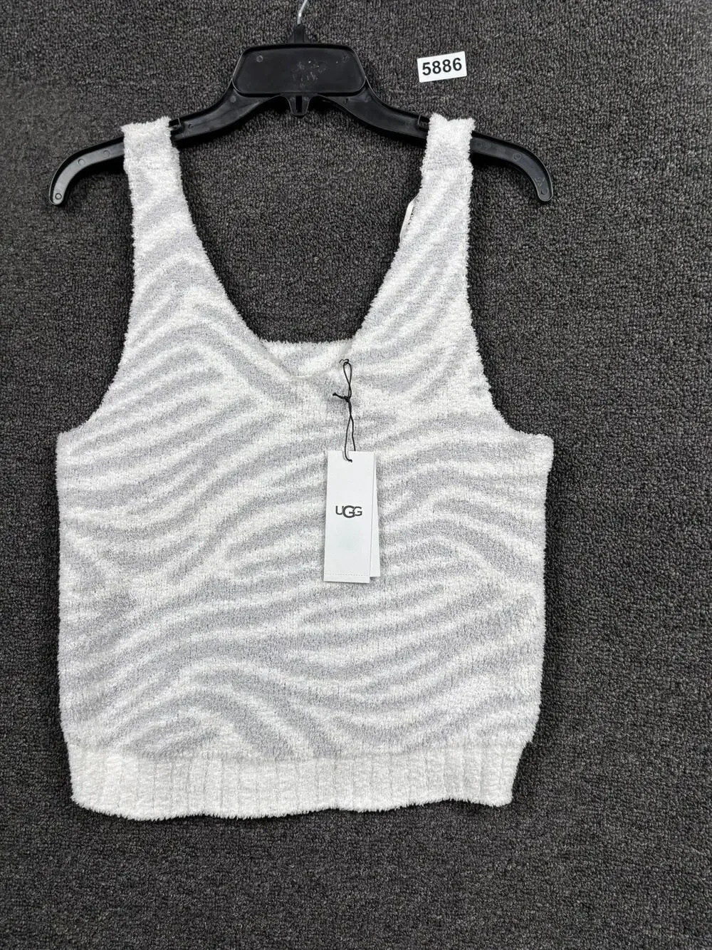 UGG Sweater Tank Top Womens XL Gray White Dulcie Zebra Knit Fuzzy Lounge NWT